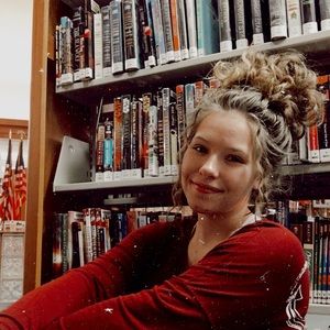 Meet your Posher, Lydia